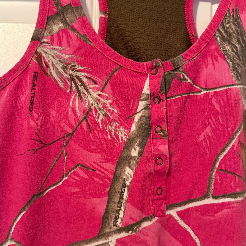 Realtree Tank - Picture 2 of 7